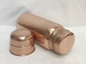 Bouteille d'eau artisanale 100% cuivre pur, fibre traditionnelle pour les boissons et l'utilisation en voiture, adaptée aux fêtes - Product Image 4