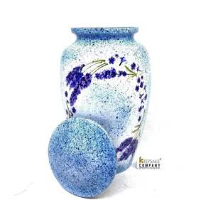 Bordure et finition faites à la main Décoration intérieure Urnes royales Urnes funéraires en métal massif pour cendres Fournitures funéraires de qualité supérieure - Product Image 4