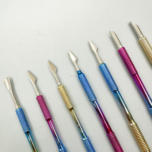 Empujador de Cutículas Profesional de Acero Inoxidable de Doble Cabeza Reutilizable, Limpiador de Uñas de Doble Color, Removedor de Piel Muerta para Manicura y Pedicura - Product Image 5