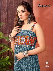 Nouvelle robe Anarkali à impression numérique de style traditionnel pour les occasions festives et les fêtes Full Inner Attached with Blooming Gown - Product Image 5