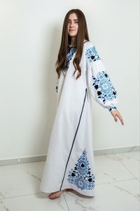 Robe longue ample décontractée d'été style haute couture vintage, manches longues, motif uni brodé, écologique et naturelle - Product Image 3