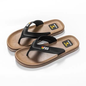 YUHUI hommes été tongs pantoufles nouvelle mode antidérapant semelles épaisses doux respirant <span class=keywords><strong>PVC</strong></span> pour extérieur plage maison salle de bain utilisation - Product Image 3