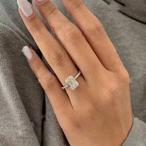 Bague de fiançailles personnalisée de luxe en argent sterling 925 14K or blanc VVS avec diamant certifiée IGCI pour la fête de mariage des femmes - Product Image 3