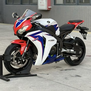 Motocicleta <span class=keywords><strong>Honda</strong></span> CB1000 Hornet SP <span class=keywords><strong>1000cc</strong></span> EFI Hyper Naked ORIGINAL Marketing 2026 para Adultos, Alto Rendimiento, Deportiva Avanzada - Product Image 1