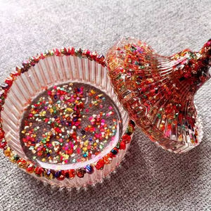 Boîte de rangement en corne d'animal faite à la main, ronde, à rayures, en cristal, moule pour bougie, pot à bonbons - Product Image 1