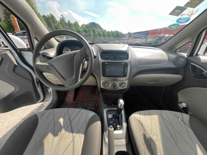 Vente rapide Chevrolet Seos modèle 2013 1.4L Boîte manuelle 5 vitesses Conduite à gauche 4 portes 5 places Édition élégante Occasion Haute performance - Product Image 4