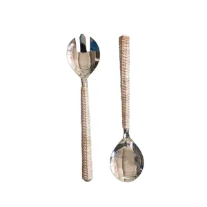 Ensemble de couverts décoratifs de qualité supérieure Cuillères et fourchettes élégantes en acier inoxydable Vaisselle élégante pour décor de salle à manger moderne - Product Image 1