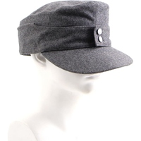 Casquette de Visage Allemande M1943 de Haute Qualité de la Seconde Guerre Mondiale avec Logo Métallique Personnalisé en Dentelle pour Reconstitutions Historiques et Événements Festifs
