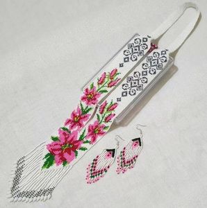 Pájaro cantor hecho a mano con cuentas de vidrio, ideal para usar como colgante o decoración del hogar, adecuado para la reventa. - Product Image 2