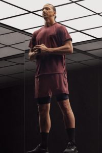 Pantalones cortos deportivos para hombre personalizados al por mayor de secado rápido y cómodos 100% algodón sólido gimnasio correr culturismo pantalones cortos de color granate - Product Image 4