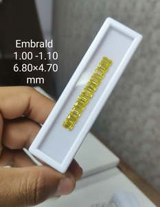 Anillo de Compromiso con Diamante Sintético Cultivado en Laboratorio, Corte Esmeralda Brillante, Color Amarillo Fantasía, Claridad VVS-VS, Relleno, Corte Esmeralda - Product Image 2