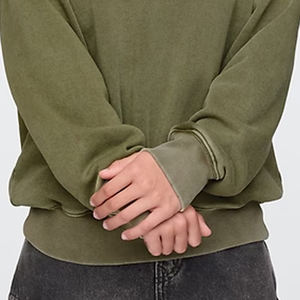 Sudadera de Invierno para Niños con Corte Holgado y Bolsillo Canguro, Mangas Largas, Logotipo Personalizado y Hombros Caídos con Cuello Redondo 2026 - Product Image 3