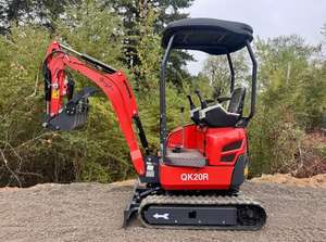 LIVRAISON GRATUITE CFG QK20R MINI-EXCAVATRICE HYDRAULIQUE 23 CV COMMANDES PILOTÉES LAME DE 43 POUCES BAC À DÉGRAVURE DE 14 POUCES APPROUVÉE EPA CE POURCHÈVRE HYDRAULIQUE - Product Image 2