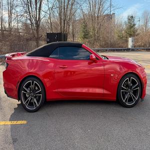 SUPER PROPRE 2023 CHEV-ROLET CAM-ARO 2SS CABRIOLET PRÊT À ÊTRE EXPÉDIÉ - Product Image 2