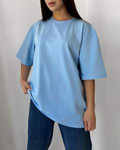 T-shirt en coton tricoté ample et respirant pour femmes grandes tailles, logo personnalisé, design éco-responsable à col rond pour un confort décontracté - Product Image 4