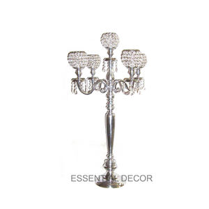 Candelabro Alto de Aluminio Plateado con 5 Globos de Cristal, Diseño Elegante, Centro de Mesa de Lujo para Bodas y Navidad, Hecho a Mano - Product Image 2