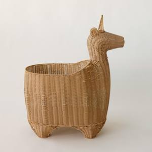 Cesta de mimbre con forma de conejito adorable para almacenamiento y organización en el dormitorio infantil. - Product Image 2