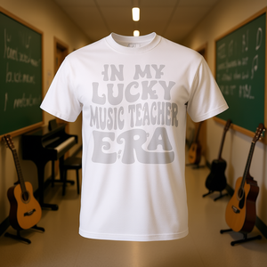 Camiseta In My Lucky Music Teacher Era para mujer, cuello redondo, manga corta, para adultos, regreso a la escuela, graduación, serigrafía - Product Image 3