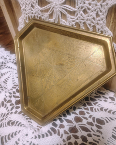 Plato de Presentación de Metal de Último Diseño, Chapado en Oro, Decorativo para Restaurante, Hecho a Mano al por Mayor - Product Image 2