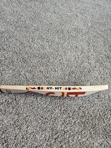 Nueva Edición de murciélagos de cricket de sauce inglés de grado A personalizados-Material de madera de murciélago golpeado de doble presión de bola dura ligera - Product Image 4