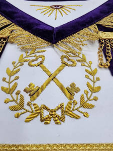 Prix de gros Tablier maçonnique vintage brodé à la main de haute qualité en cuir véritable/tissu velours - Product Image 2