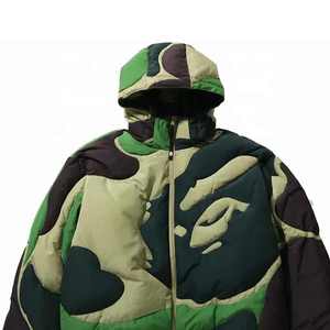 Chaqueta Acolchada con Estampado 3D para Hombre, Invierno 2025, Diseño Impermeable de Mezcla de Poliéster/Algodón, Resistente al Viento, Logotipo Metálico Negro - Product Image 3