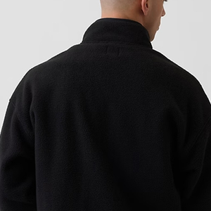 Sweat-shirt confortable pour homme en sherpa avec col zippé et poche zippée sur le devant, avec logo personnalisé, manches longues, vêtement décontracté - Product Image 5