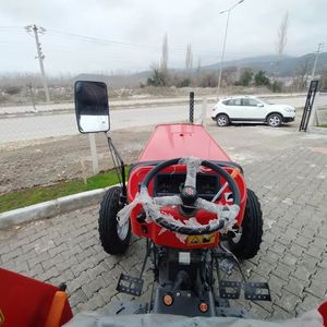 รถแทรกเตอร์ขนาดเล็ก Massey Ferguson 240S สำหรับการเกษตรรถแทรกเตอร์ฟาร์ม50-90 HP 2ล้อ/4ล้อขับเคลื่อนเครื่องจักรการเกษตร - Product Image 6