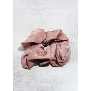 Accessoires de coiffure A3shop, chouchous métalliques scintillants - Product Image 4