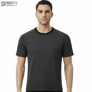 เสื้อยืดคอกลมแขนสั้นสำหรับผู้ชายผ้าคอตตอนเนื้อหนาทรงหลวมขนาดใหญ่300กรัมดีไซน์สีทึบสำหรับฤดูร้อน - Product Image 2