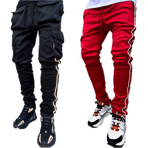 กางเกงสเวตเตอร์สีทึบย้อมสีแบบซ้อนกันมีกระเป๋ากางเกงคาร์โก้สำหรับผู้ชาย - Product Image 4