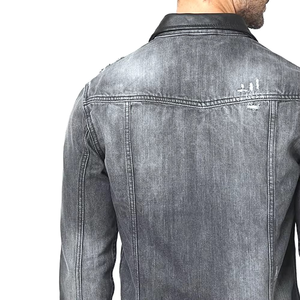 Veste en jean d'hiver pour homme sur mesure, coupe ajustée, avec détails boutonnés, design coupe-vent, denim uni teint décontracté - Product Image 5