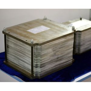 WOBO WB-1KW Low Noise 2.5Kw SOFC Solid Oxide Fuel <b>Cell</b> with 750 and 12-36 <b>Batteries</b> for Large Power Generation - Product Image 1