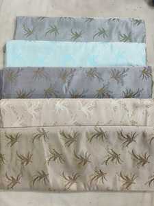 Tela de satén de brocado hecha a medida Tejidos dorados con patrones ricos en variedad de colores Ilumine su estilo - Product Image 6