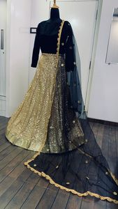 Lehenga Choli festivo de seda con secuencia y trabajo de papel de aluminio perfecto para bodas y fiestas para damas y niñas Nueva colección - Product Image 5