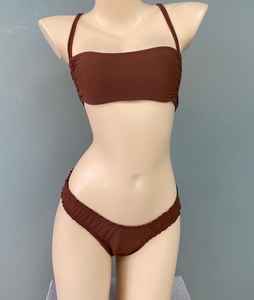 Ensemble de bikini personnalisé unisexe de haute qualité 2 pièces avec décoration de ceinture brodée en élasthanne/nylon Service OEM disponible - Product Image 1