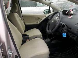 Yaris 2007 Usado, Grado Industrial, Volante a la Derecha/Izquierda, con 3 Años de Garantía, Origen Estadounidense - Product Image 2