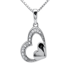 Pendentif coeur classique unique avec diamants Moissanite Bijoux en argent Cadeau pour l'anniversaire de la fête des mères - Product Image 1