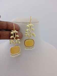 Golden Leaf & <b>Rose</b> <b>Quartz</b> Dangler Oval-Shaped Stone <b>Earrings</b> Set Brass Made Bulk Product Customize Design - Product Image 5