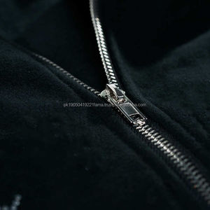 Sudaderas con capucha de alta calidad impresas bordadas de invierno hechas en Pakistán MOQ bajo diamantes de imitación para la venta - Product Image 3