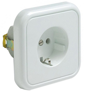 Presa quadrata da incasso bianca 250V 16A (Famatel 2300) - Product Image 1