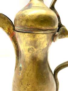 Cafetière turque Dallah en laiton antique Vintage Design indien Service à thé en verre en métal durable Capacité de 1L Fabriqué à la main pour la maison - Product Image 3