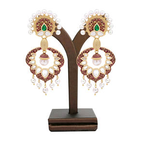 Pendientes chapados en oro AD elegantes, Pendientes colgantes AD tradicionales, joyería de imitación antigua, exportación, proveedor de joyería de moda personalizada - Product Image 1