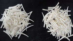 Conchas de dentalium naturales de tamaño 1,5-2 pulgadas adecuadas para diseñadores de joyas nativos e ideales para tiendas de reventa de cuentas - Product Image 2