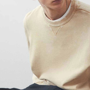 Classic Sweatshirts With Warm Fabric Cotton <b>Blended</b> And Stylish Look Perfect For Winter Wear Casual Outfits And Outdoor Use - Product Image 5
