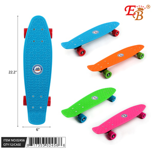 22.4 'Penny Skateboard 12PC/CS con la selezione di colore delle parti di alluminio e di plastica della ruota di PU disponibile - Product Image 1