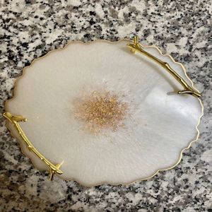 Plateau de service en résine artistique avec design vibrant fait à la main couleur et logo personnalisables 100 pièces quantité minimale de commande pour les cadeaux élégants de décoration intérieure - Product Image 4