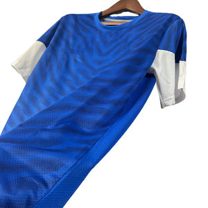 Conjunto de Camisetas de Fútbol Personalizadas de Alta Calidad con Logotipo, Uniformes de Fútbol Transpirables de Poliéster Sublimados para Equipos Deportivos de Clubes, Hechos en Tailandia - Product Image 4