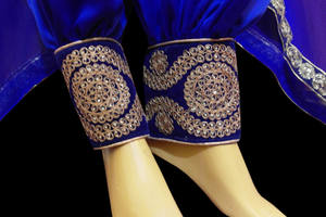 Vestido Afgano Bordado en Blanco y Azul para Novias Pashtun, Ropa Musulmana, Vestido de Noche Mehndi, Traje Tribal Kuchi Banjara - Product Image 3