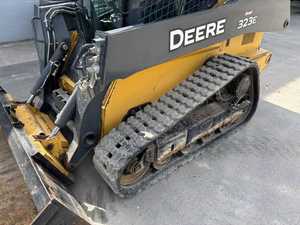รถตักล้อยาง John Deere 323E ใหม่/มือสอง รถตักตีนตะขาบ ขับเคลื่อน 4 ล้อ แรงยกสูง - Product Image 6